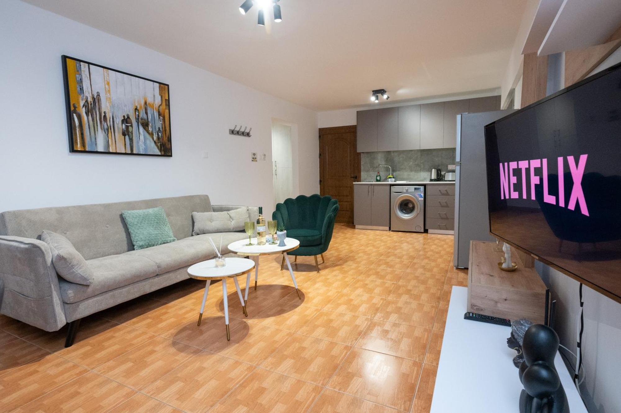 Napa Centrale Suites 圣纳帕 外观 照片