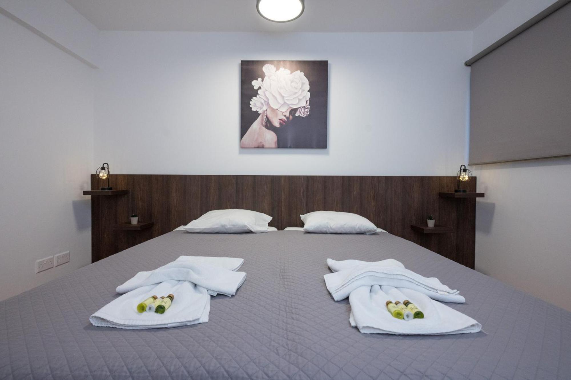 Napa Centrale Suites 圣纳帕 外观 照片
