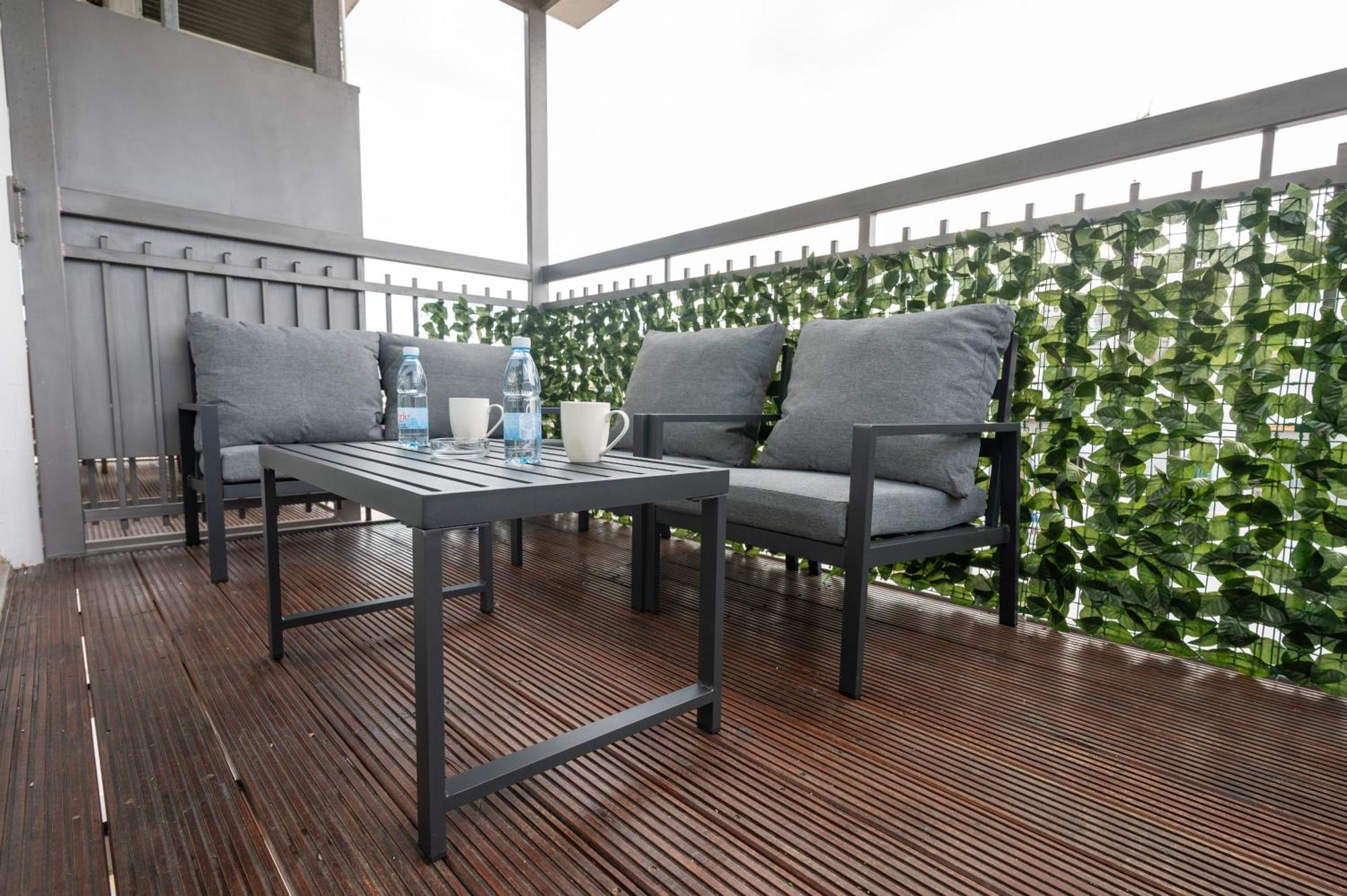 Napa Centrale Suites 圣纳帕 外观 照片