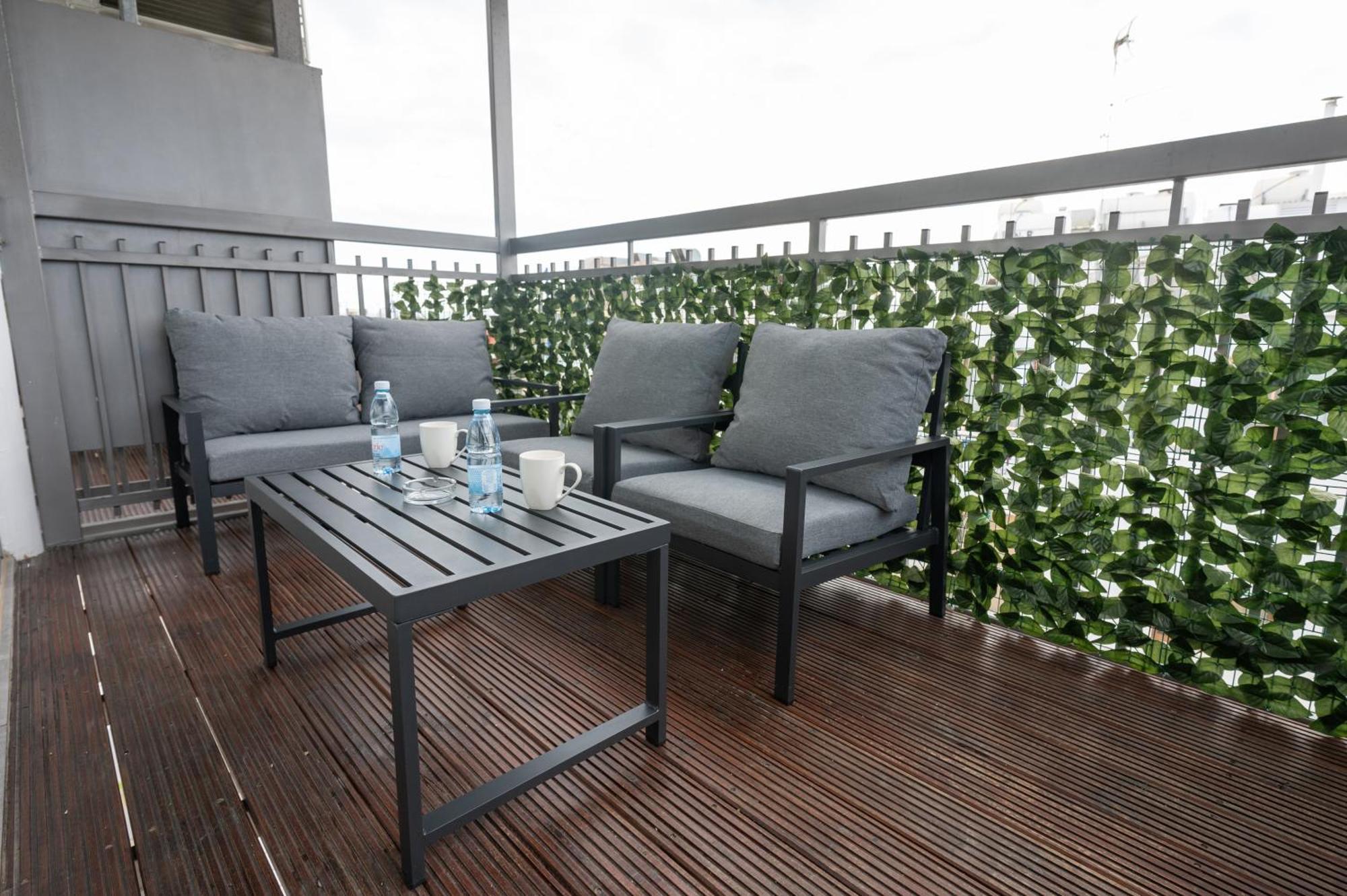 Napa Centrale Suites 圣纳帕 外观 照片