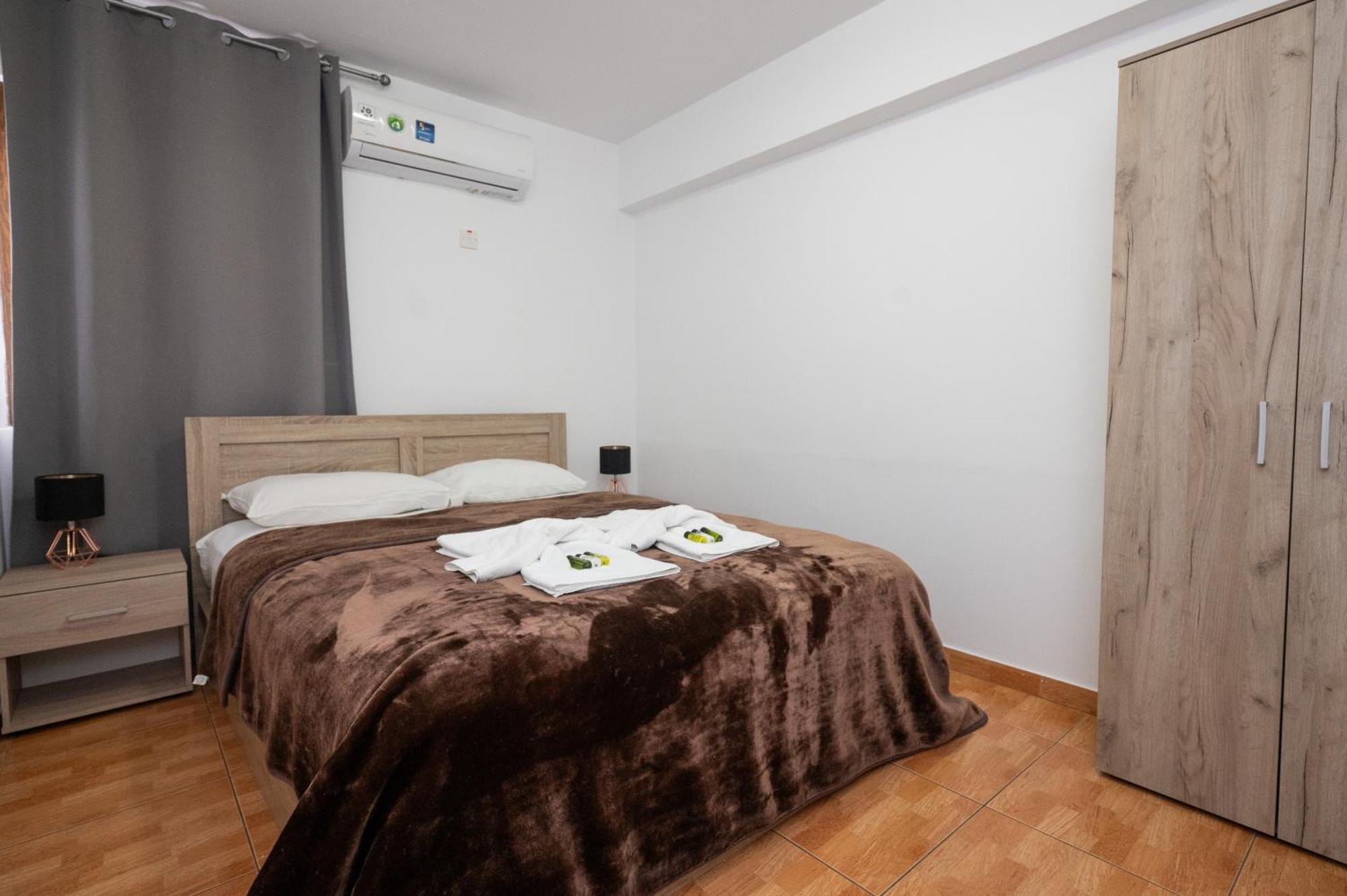 Napa Centrale Suites 圣纳帕 外观 照片