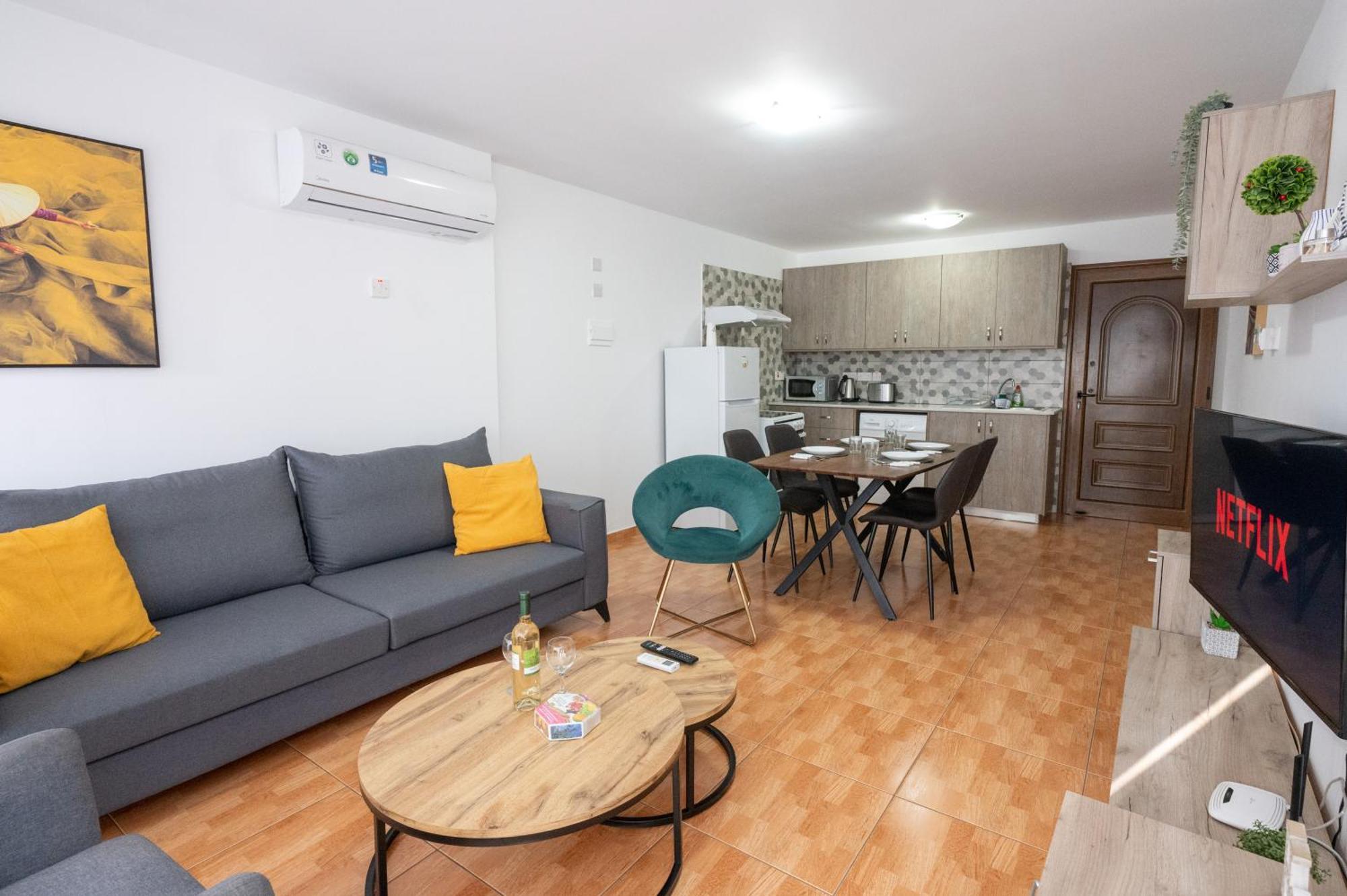 Napa Centrale Suites 圣纳帕 外观 照片