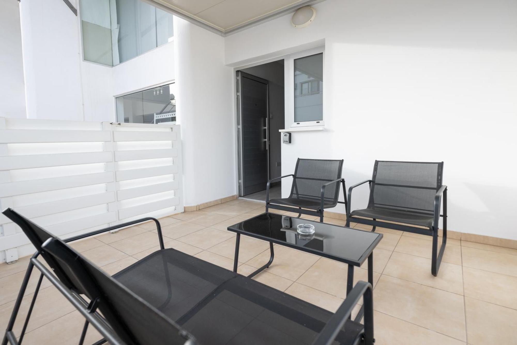 Napa Centrale Suites 圣纳帕 外观 照片