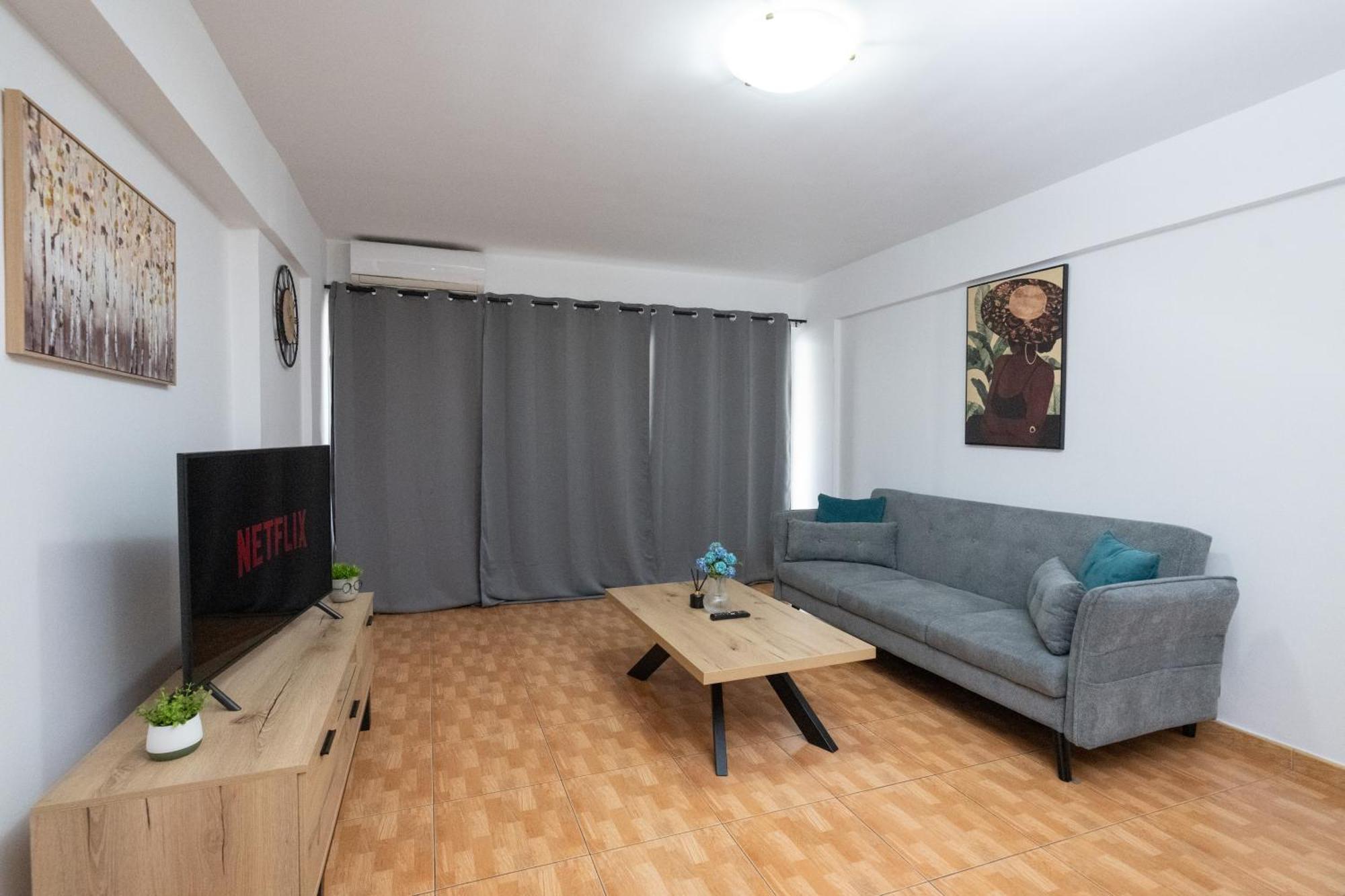 Napa Centrale Suites 圣纳帕 外观 照片