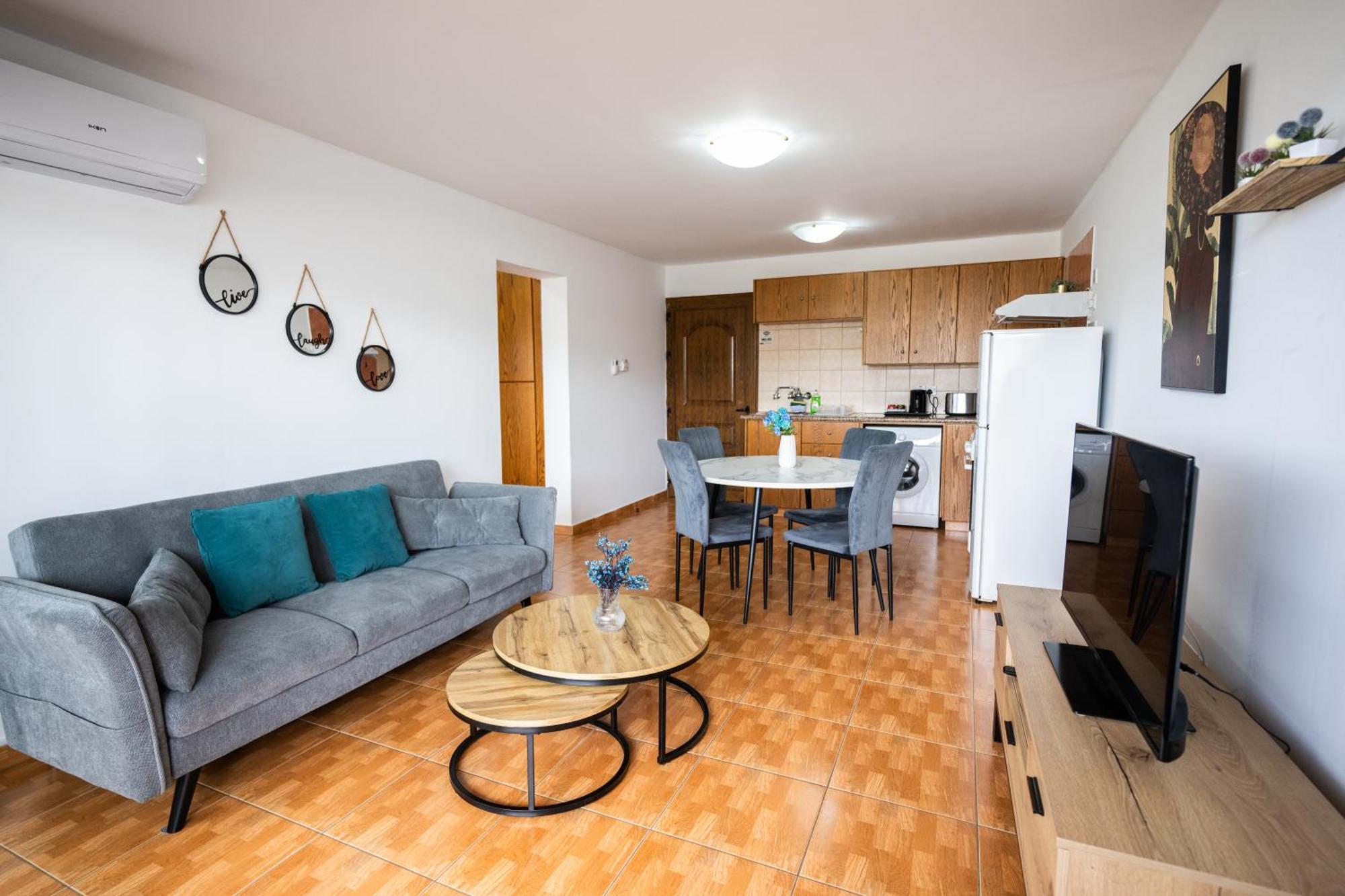 Napa Centrale Suites 圣纳帕 外观 照片