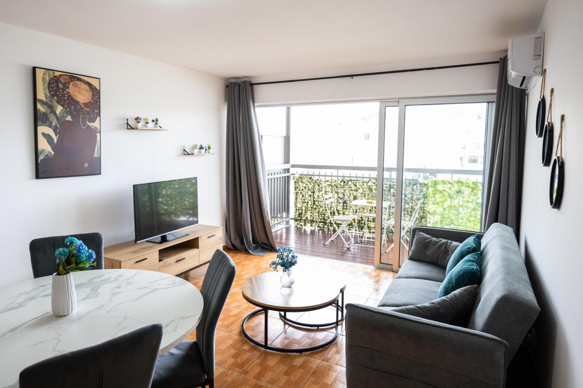Napa Centrale Suites 圣纳帕 外观 照片