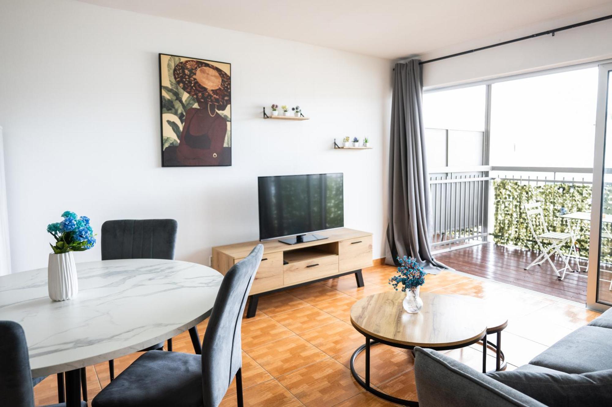 Napa Centrale Suites 圣纳帕 外观 照片